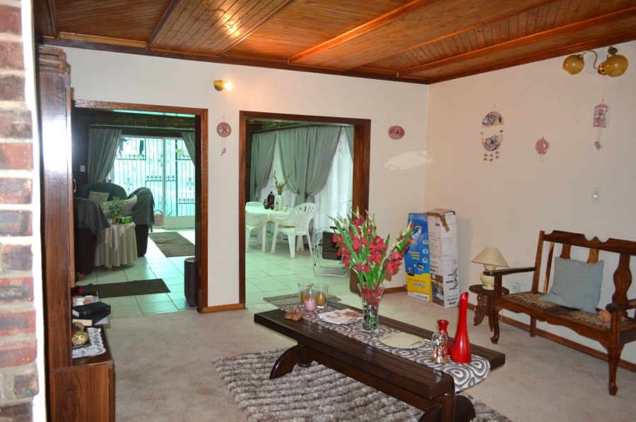 5 Bedroom Property for Sale in Stilfontein Ext 4 North West